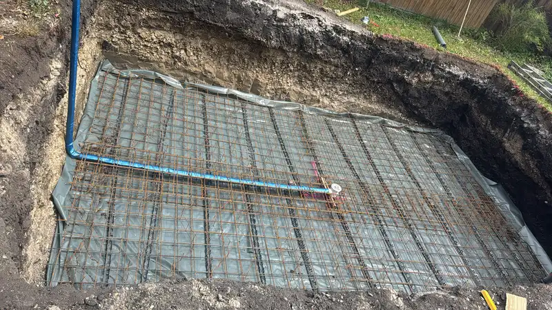 Bewehrung der Bodenplatte vor dem Betonieren